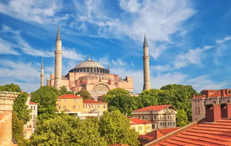 Istanbul Full Day Tour: Hagia Sophia, Topkapi, Sultanahmet -SL-12