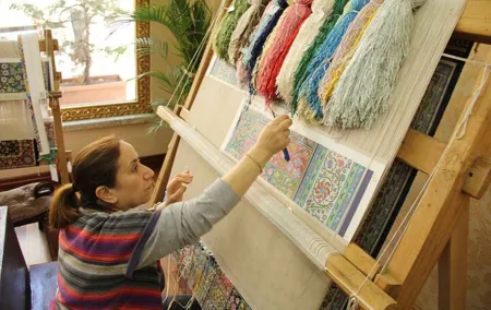 Istanbul: Shopping Tour With Licensed Guide, Transfer and Lunch