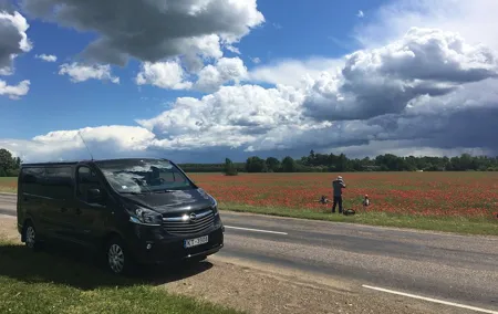 Riga to Vilnius - Sightseeing transfer