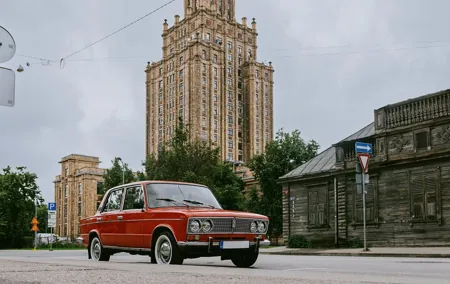 Soviet Riga: Vintage Car Tour & Life Behind the Curtain