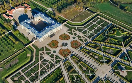 Full-Day Private Trip to Palace and Medieval Castle from Riga