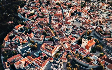 Private Riga Tallin Transfer and Tour