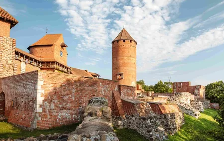Riga to Sigulda & Cesis: Explore Latvia’s Medieval Castles