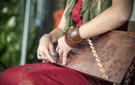 Magical sounds of the Kokle - Learn how to play it