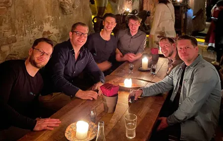 Medieval Experience: Guided Sightseeing and Food Tasting