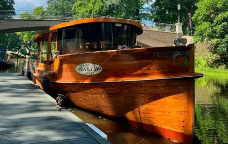 RigaCruises: Canal and Daugava River Cruise