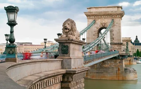 Budapest Private Luxury Sightseeing Tour with Guide and Transport