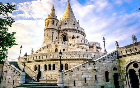 5 Hours Private Budapest First Class Tour with Parliament option
