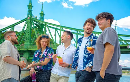 Cocktail Cruise Downtown Budapest