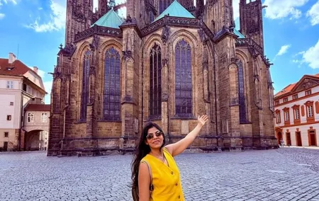 Budapest to Vienna, Bratislava & Prague: Private Guided 2Day Tour