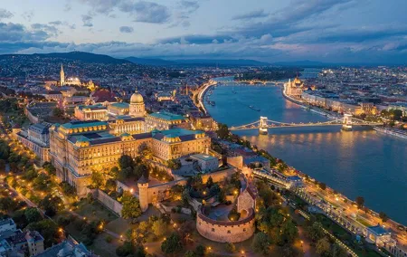 Budapest's TOP Sights Evening Cruise & Welcome Drink