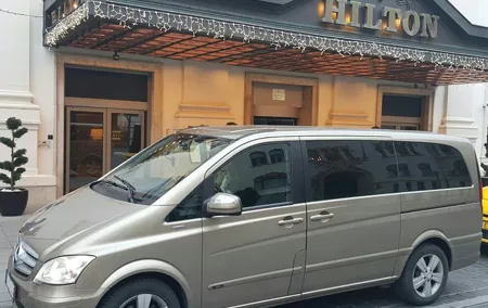 Budapest Airport Private Departure Transfer : City to Airport