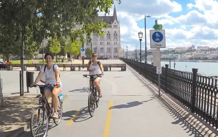 Budapest to Szentendre bike & boat/train tour