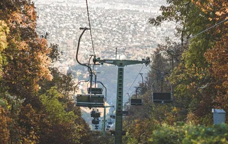 Chairlift to the highest point of the city
