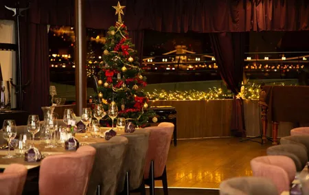 Budapest Christmas Dinner & Cruise