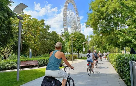 Budapest Bike Tour with Hungarian Goulash