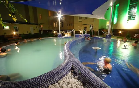 Budapest Dandar Thermal Bath Full-Day Admission