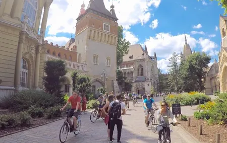 Budapest & Buda Castle E-bike Tour with a local guide