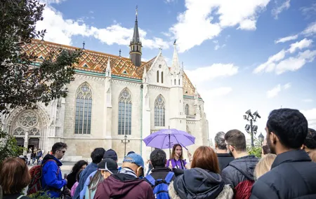 Buda Castle Tour: Fisherman's bastion and hidden gems