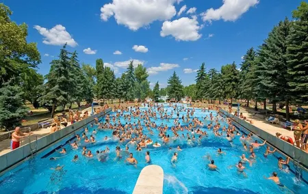 Budapest Palatinus Bath Full-Day Admission