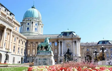 Buda Castle walking tour and Budapest Evening cruise package