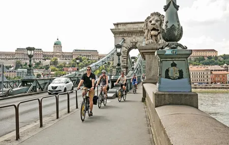 Private Budapest Bike Tour with Cafe Stop