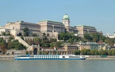 Private Transfer from Budapest to Prague