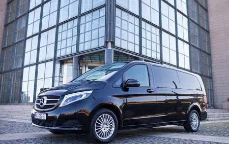 Private Transfer from Vienna to Budapest or Budapest to Vienna