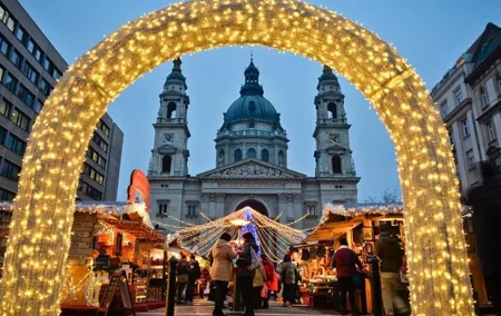 Private Budapest Christmas Market guided tour and Danube Evening cruise package