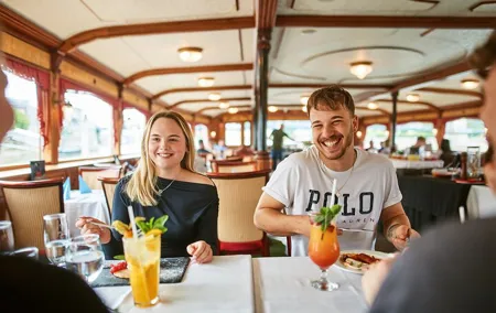 Bottomless Brunch and Cruise with Prosecco in Budapest