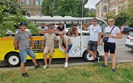 Budapest BeerBus Tour: 60 Minutes Public Experience