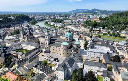 Budapest Salzburg, FREE Hallstatt sightseeing private transfer
