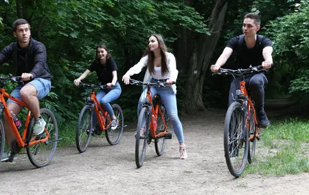 Budapest: Private Adventure Sightseeing Bicycle Tour