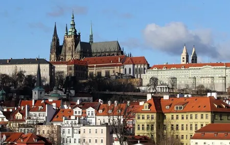 5 days private sightseeing tour from Budapest to Prague