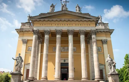 Private Day Trip from Budapest to Miskolc, Lillafüred and Eger