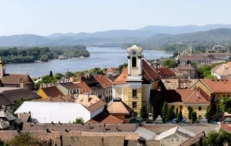 The Beautiful Baroque City of Vác, private Tour from Budapest