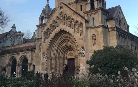 Unexpected Treasures of the City in Budapest Private Tour
