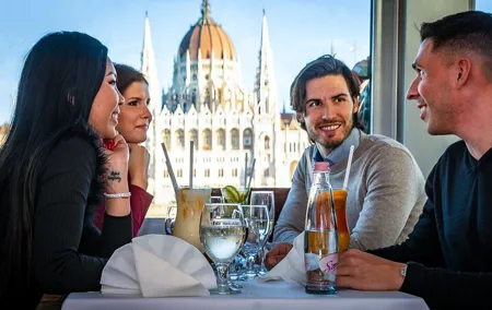 Budapest Danube Cruise with Audioguide and Panorama Terrace