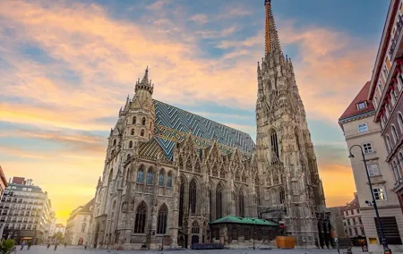Private Daytrip to Vienna from Budapest and Back with Local Guide