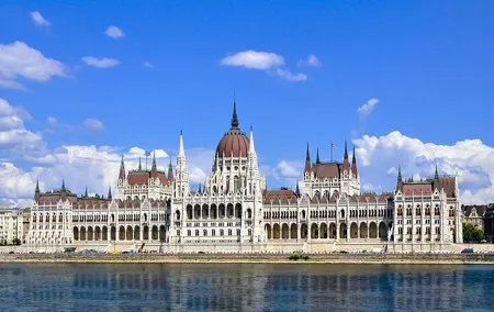 Grand Budapest Private Driving Tour