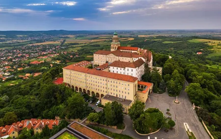 Budapest to Pannonhalma Archabbey Private Tour with Tickets