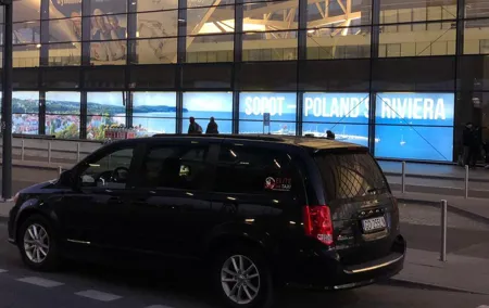 Taxi from Gdańsk airport to city centre ( old town Gdańsk )