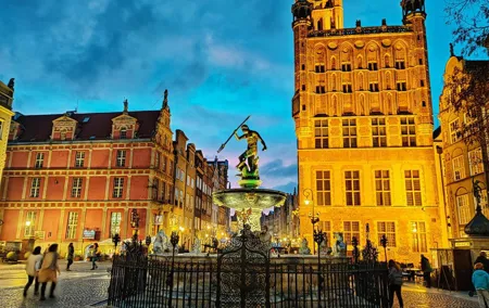 Explore Gdańsk: 6-Hour Private Guided Tour of Key Highlights