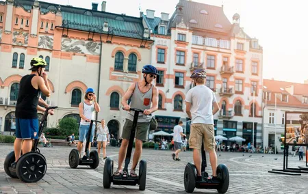 Segway Tour Gdańsk: Full Tour (Old Town + Shipyard) 3-Hour
