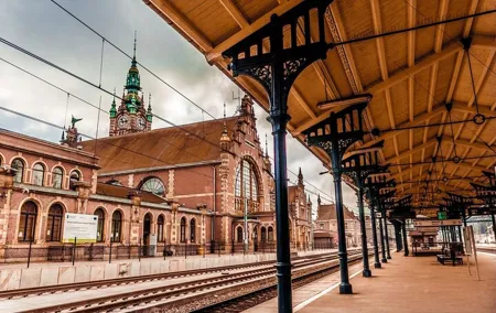 Private transfer from Gdansk Railway Station to Gdansk Area