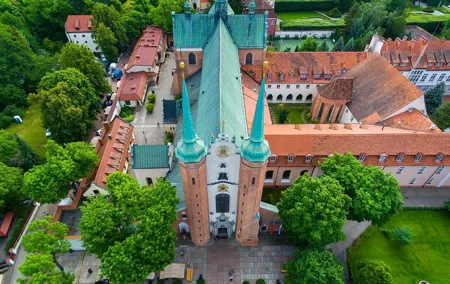 Join-in Shore Excursion: Highlights of Gdansk with visit Oliwa Cathedral