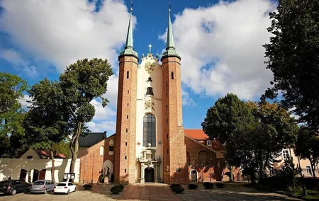 Private Shore Excursion: Highlights of Gdansk with visit Oliwa Cathedral