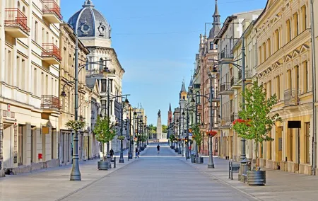 Lodz Old Town Manufaktura Highlights Private Walking Tour