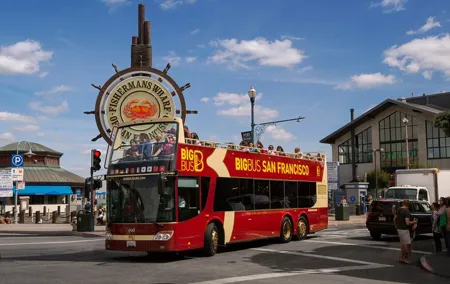 Big Bus SF: Hop-on Hop-off Tour with 17 Stops and Sunset Option
