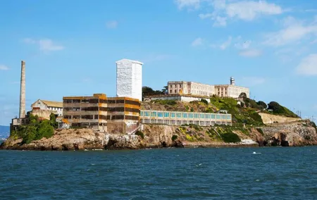 Inside Alcatraz Tour Including Fisherman's Wharf Lunch Credit